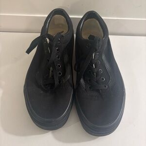 Vans Unisex Classic Black Low-Tops Off the wall Size 6 or 7.5